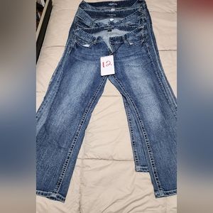 Lot of 3 Maurices Jeans 18 Short